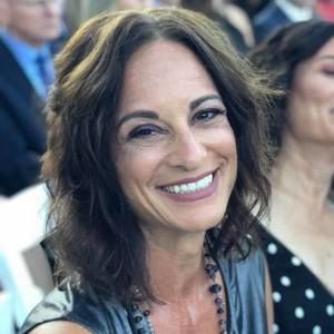 Meet your Posher, Deborah